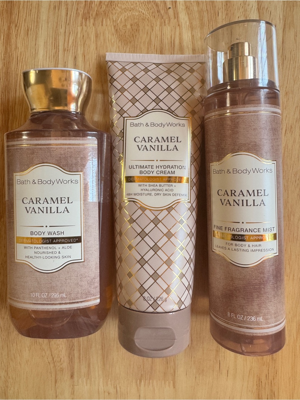 Bath & Body Works Caramel Vanilla 3Piece Set - Cream, Brown, Gold